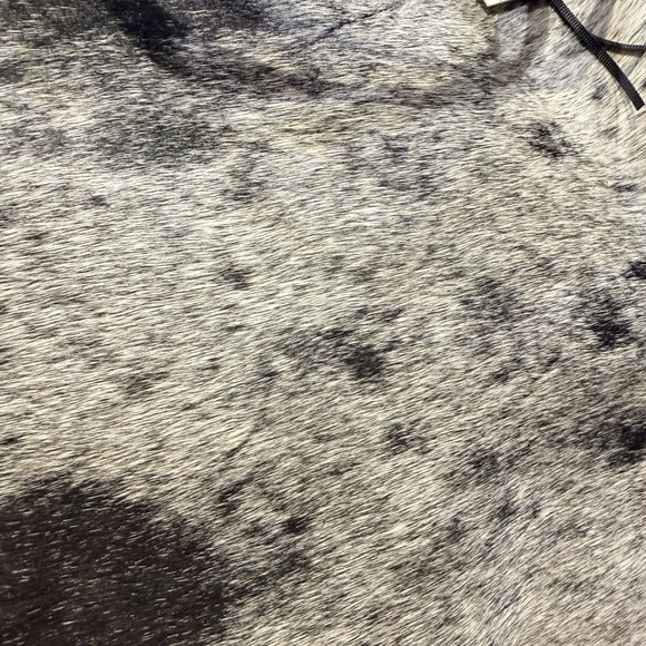 Eleven Thirty Shop Katie Weekender Travel Bag: Salt & Pepper - Picture 6 of 9